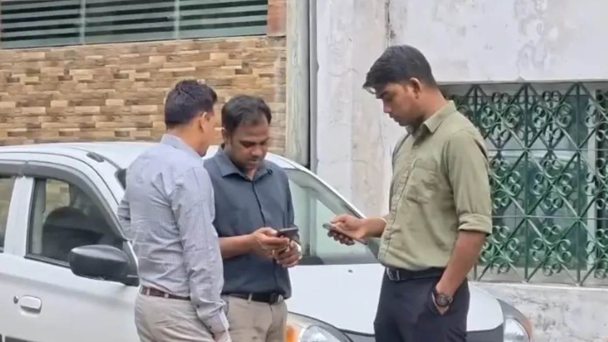 कटघोरा में DMF घोटाले की जांच के सिलसिले में EOW की छापेमारी