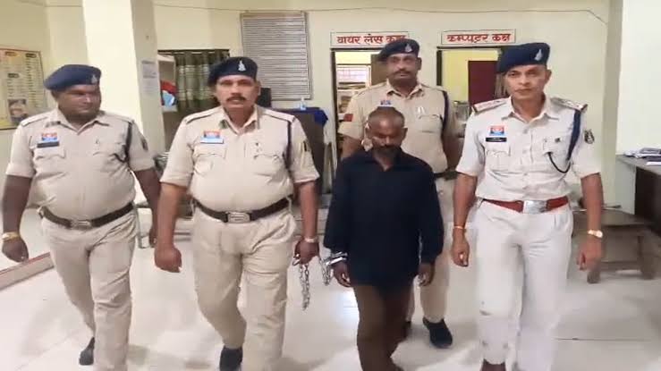 सक्ती के ग्राम कैथा महिला हत्याकांड में आरोपी की गिरफ्तारी के बाद पुलिस कार्रवाई