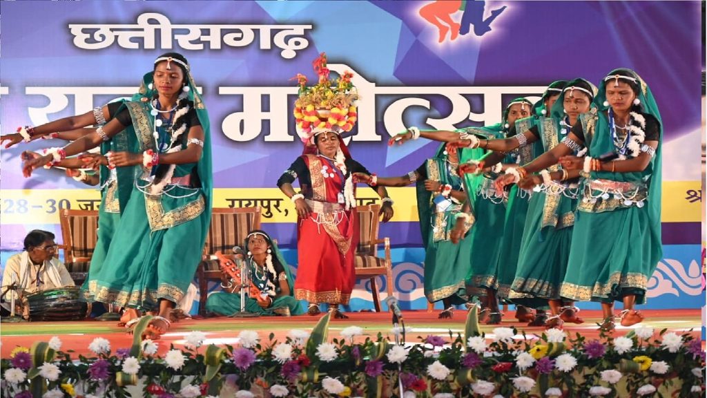 सुआ नृत्य की धूम